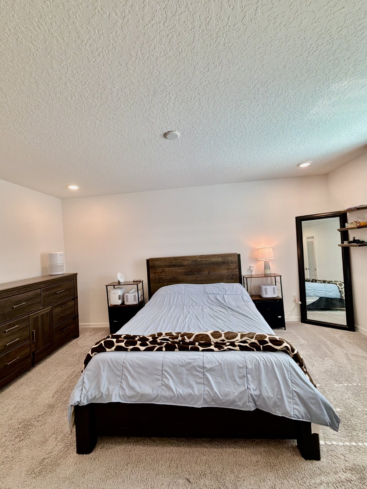Beautiful 3-bedroom, 2.5-bath townhome Near Downtown - Military bases - Highway - Airport property image