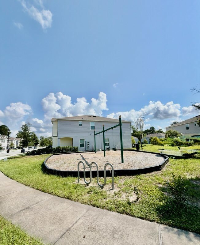 Beautiful 3-bedroom, 2.5-bath townhome Near Downtown - Military bases - Highway - Airport property image