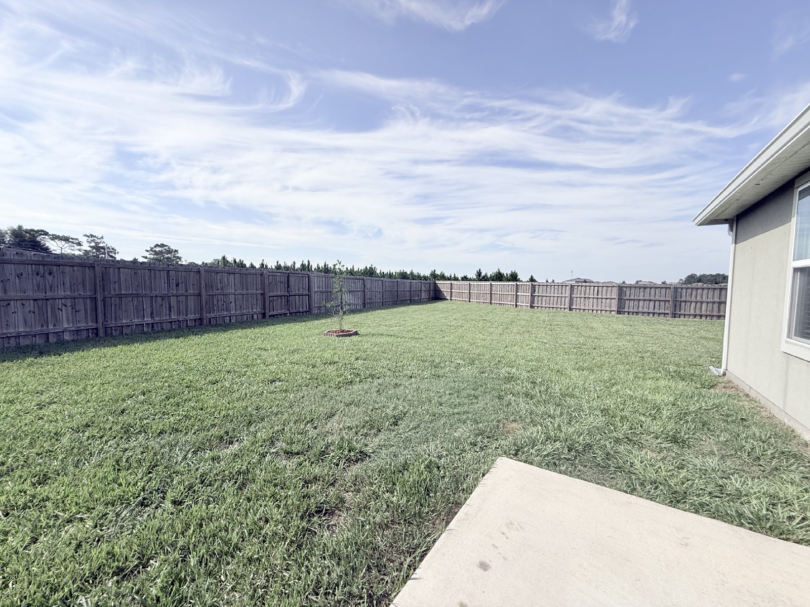 Huge Fenced Yard in a Quiet Cul-de-Sac! property image