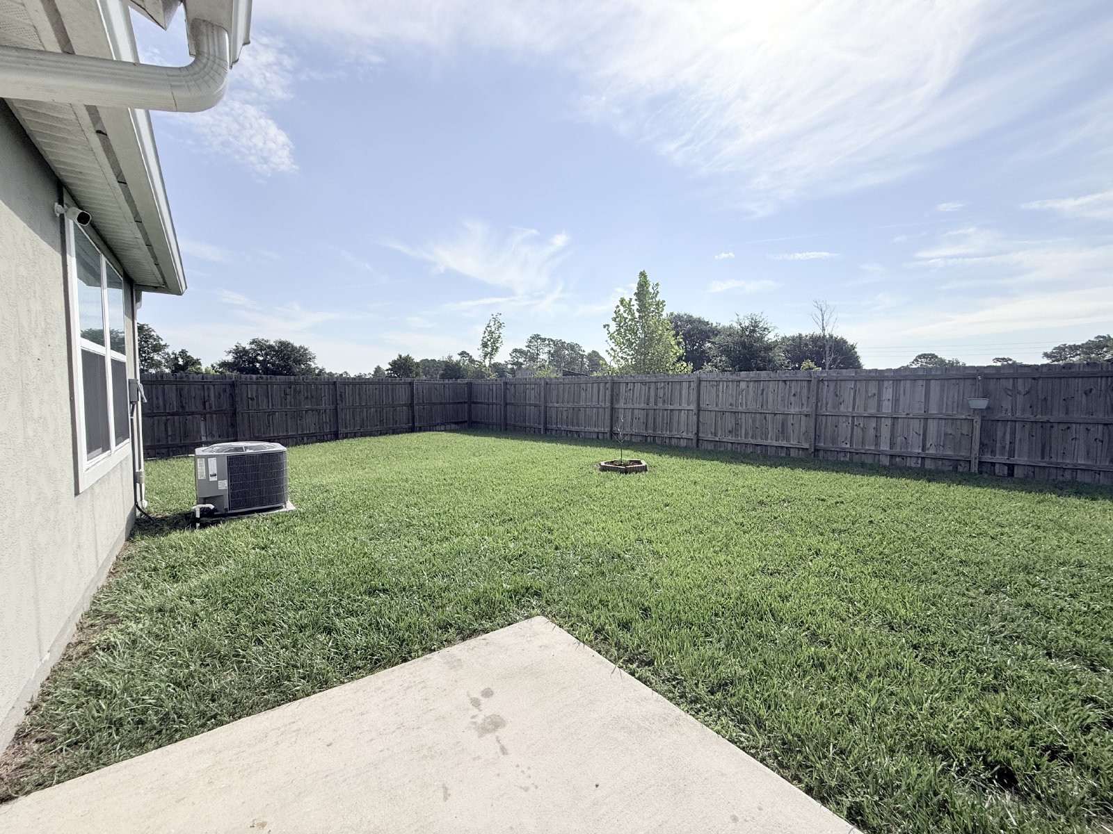 Huge Fenced Yard in a Quiet Cul-de-Sac! property image