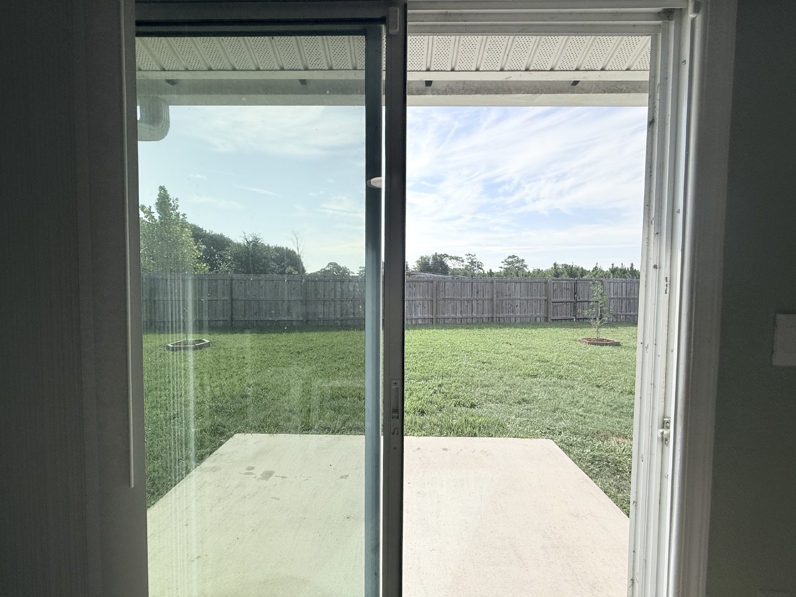 Huge Fenced Yard in a Quiet Cul-de-Sac! property image