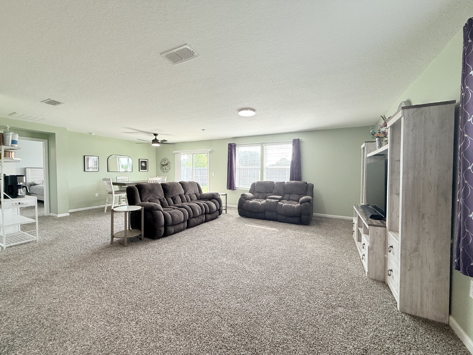 Huge Fenced Yard in a Quiet Cul-de-Sac! property image