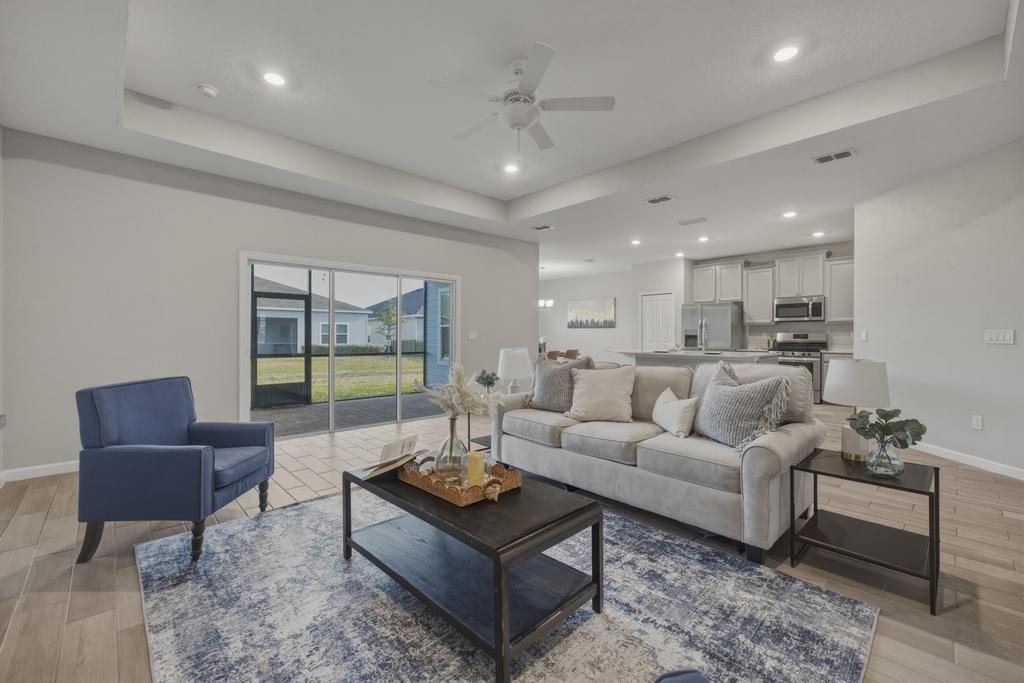 Newer Spacious Grey Hawk Home property image