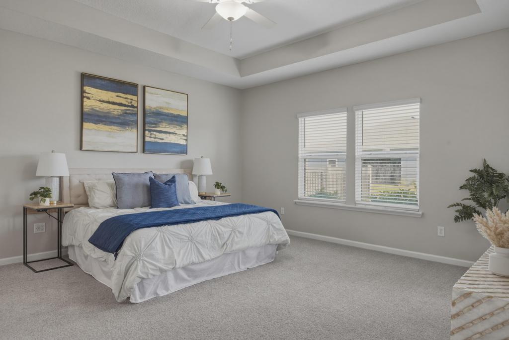 Newer Spacious Grey Hawk Home property image