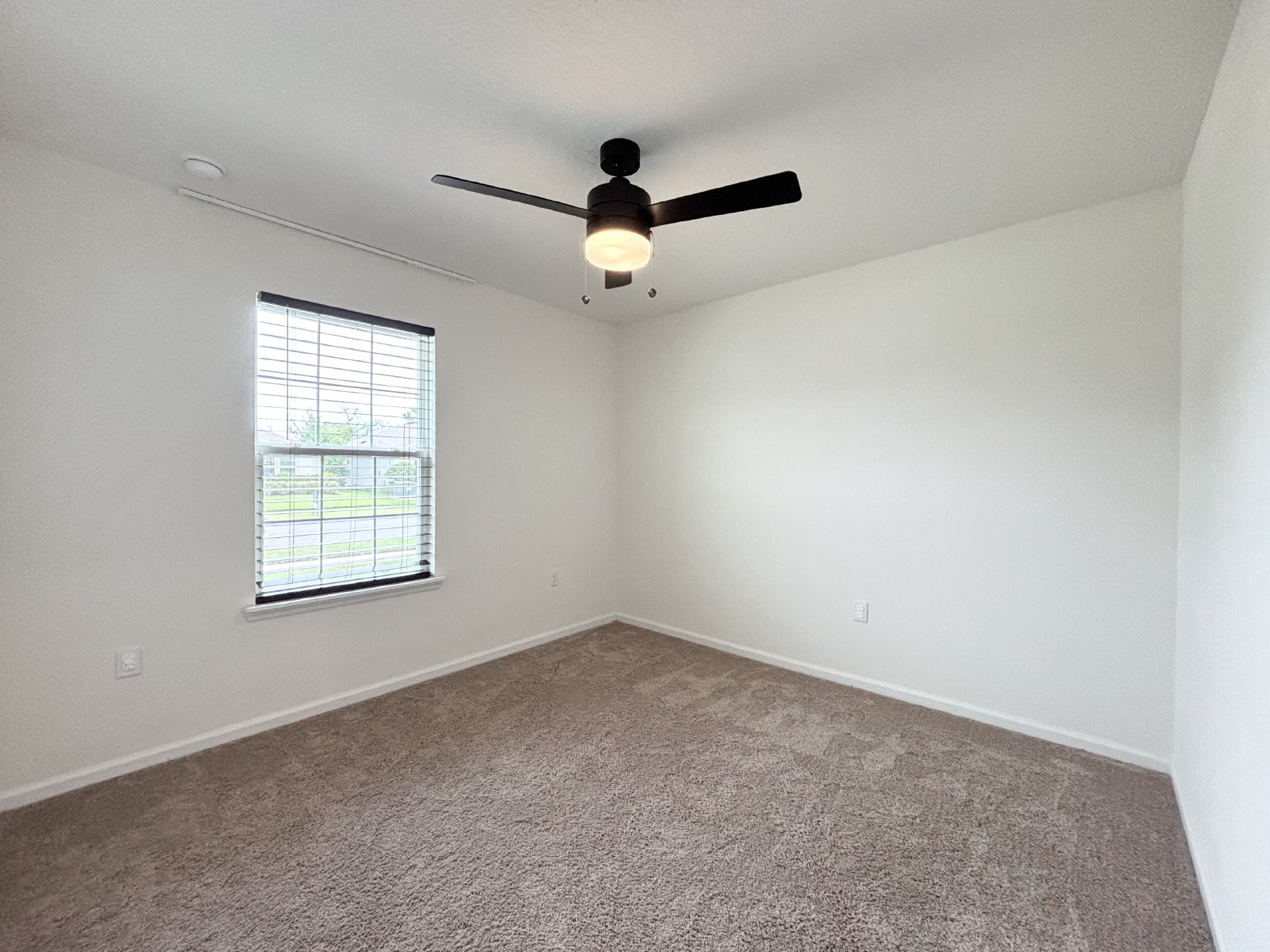 Newer Constructed Home in Green Cove Springs property image