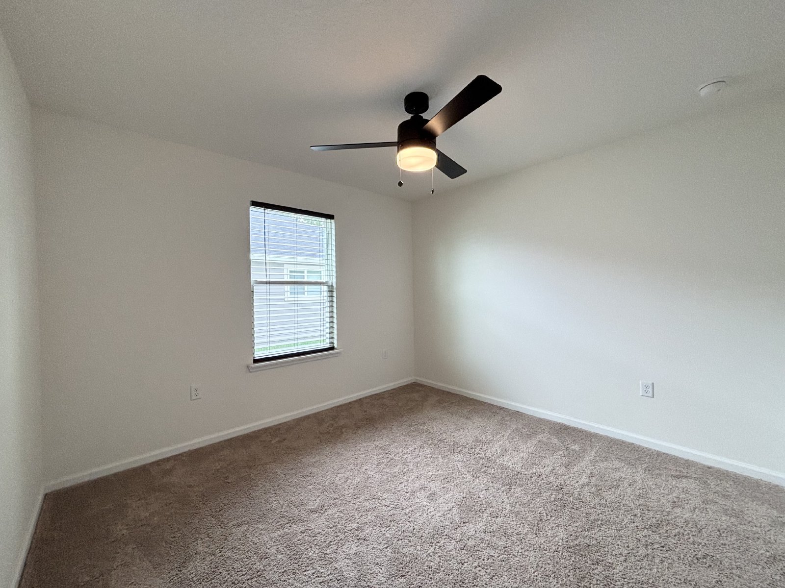 Newer Constructed Home in Green Cove Springs property image