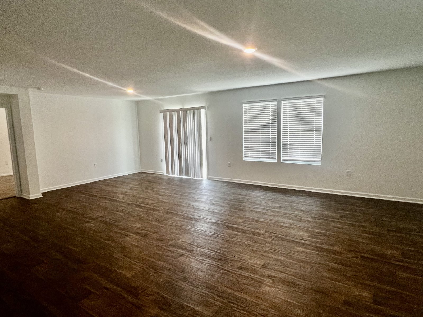 Like-New 2025 4-bedroom home for rent property image