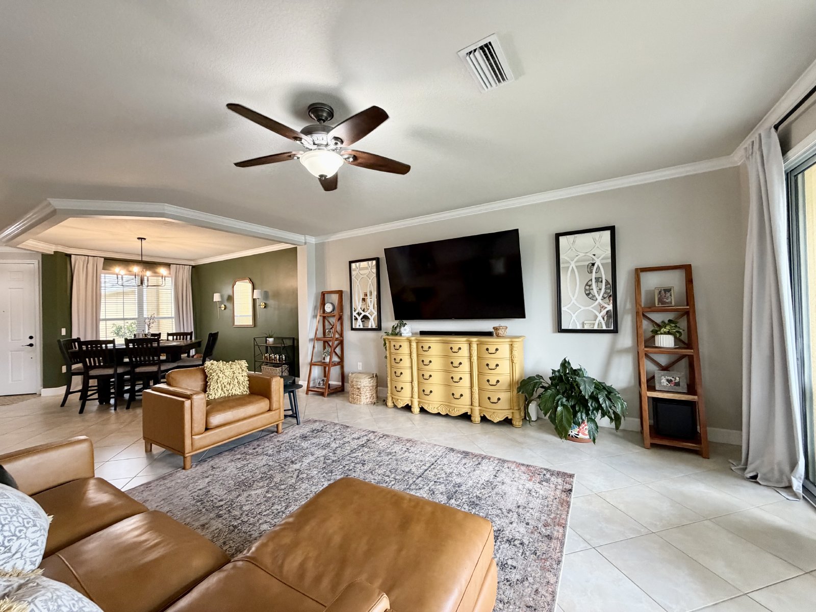 Spacious Townhome in Central Location! property image