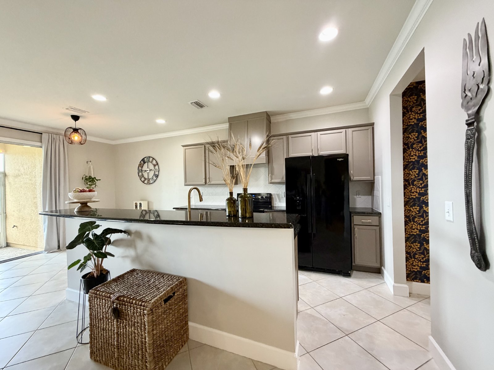 Spacious Townhome in Central Location! property image