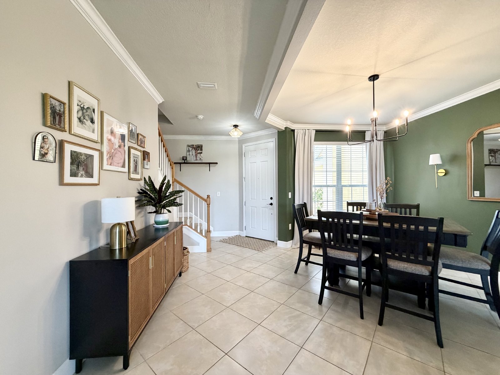 Spacious Townhome in Central Location! property image