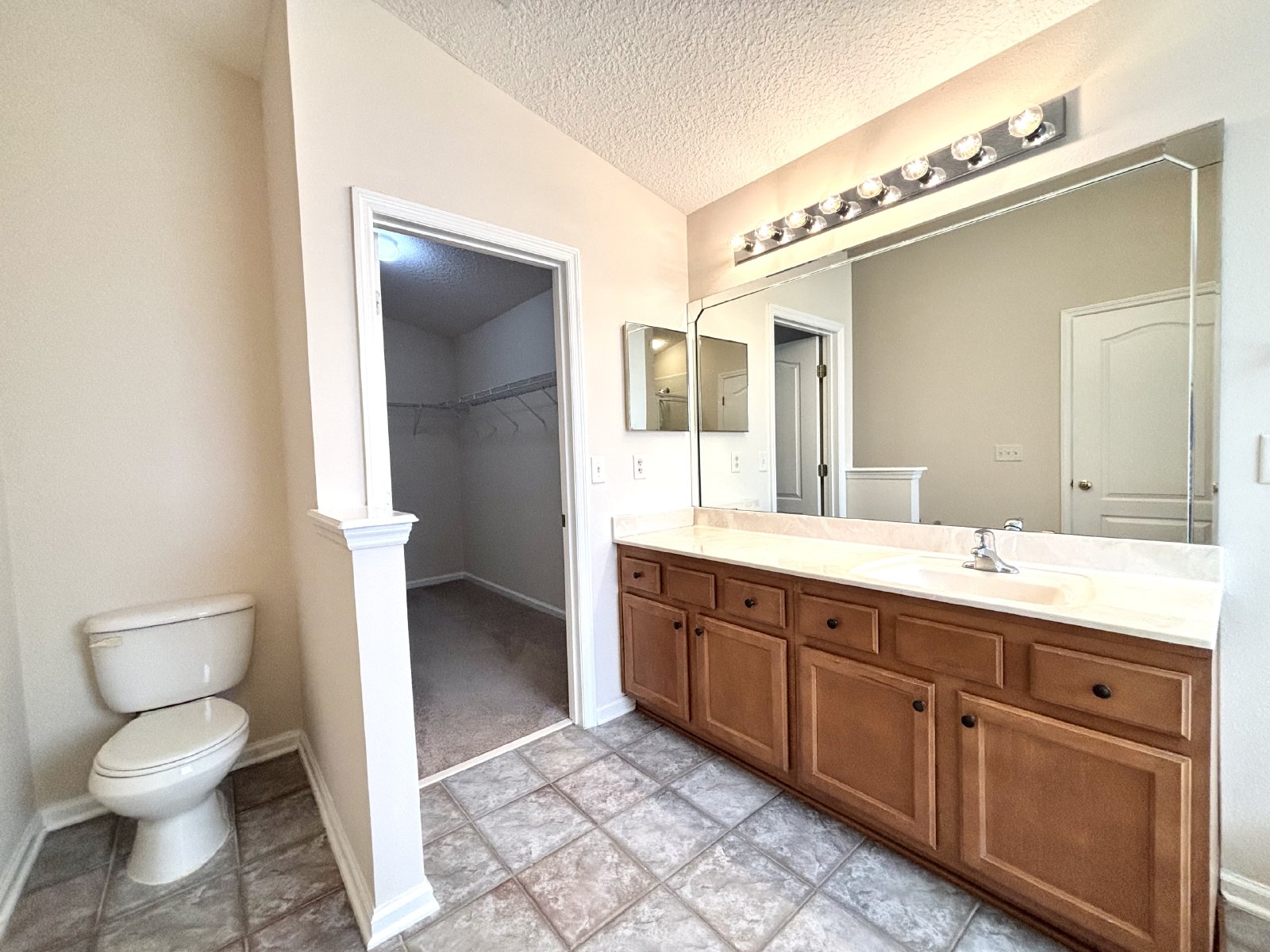 Charming, Well Kept in Wonderful Community! property image