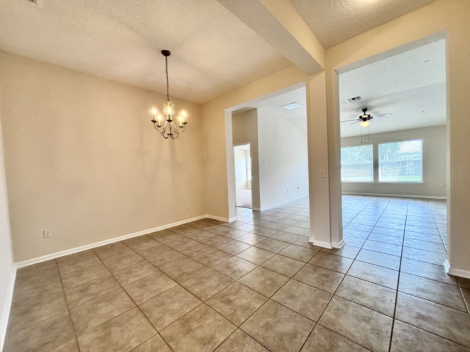 Charming, Well Kept in Wonderful Community! property image