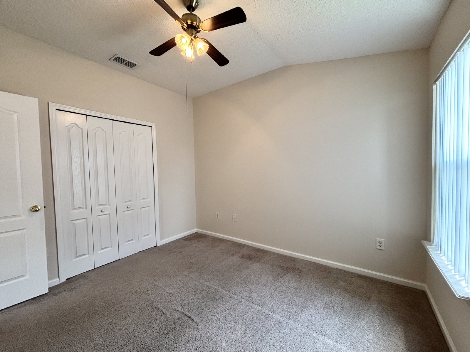 Charming, Well Kept in Wonderful Community! property image