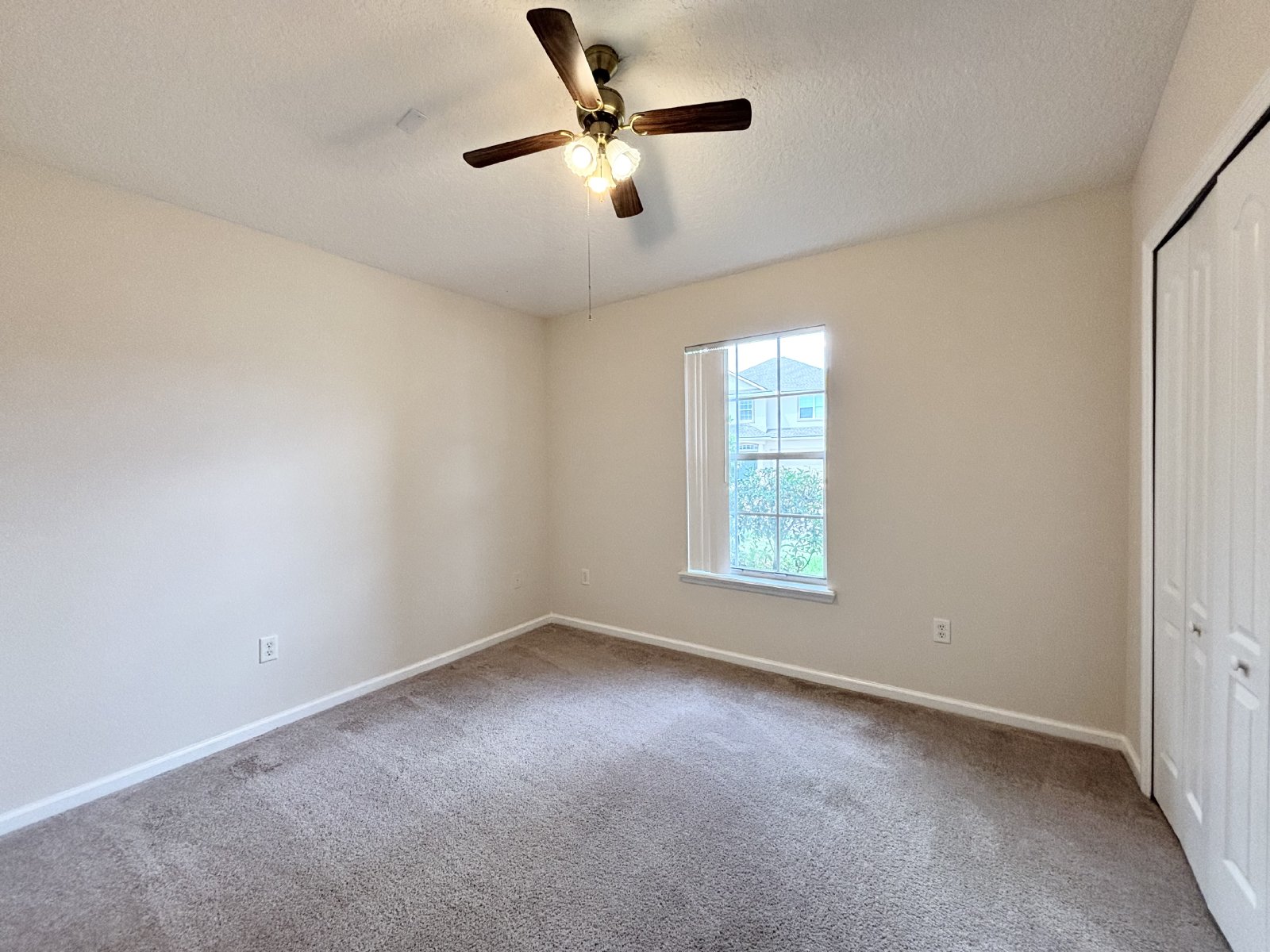 Charming, Well Kept in Wonderful Community! property image