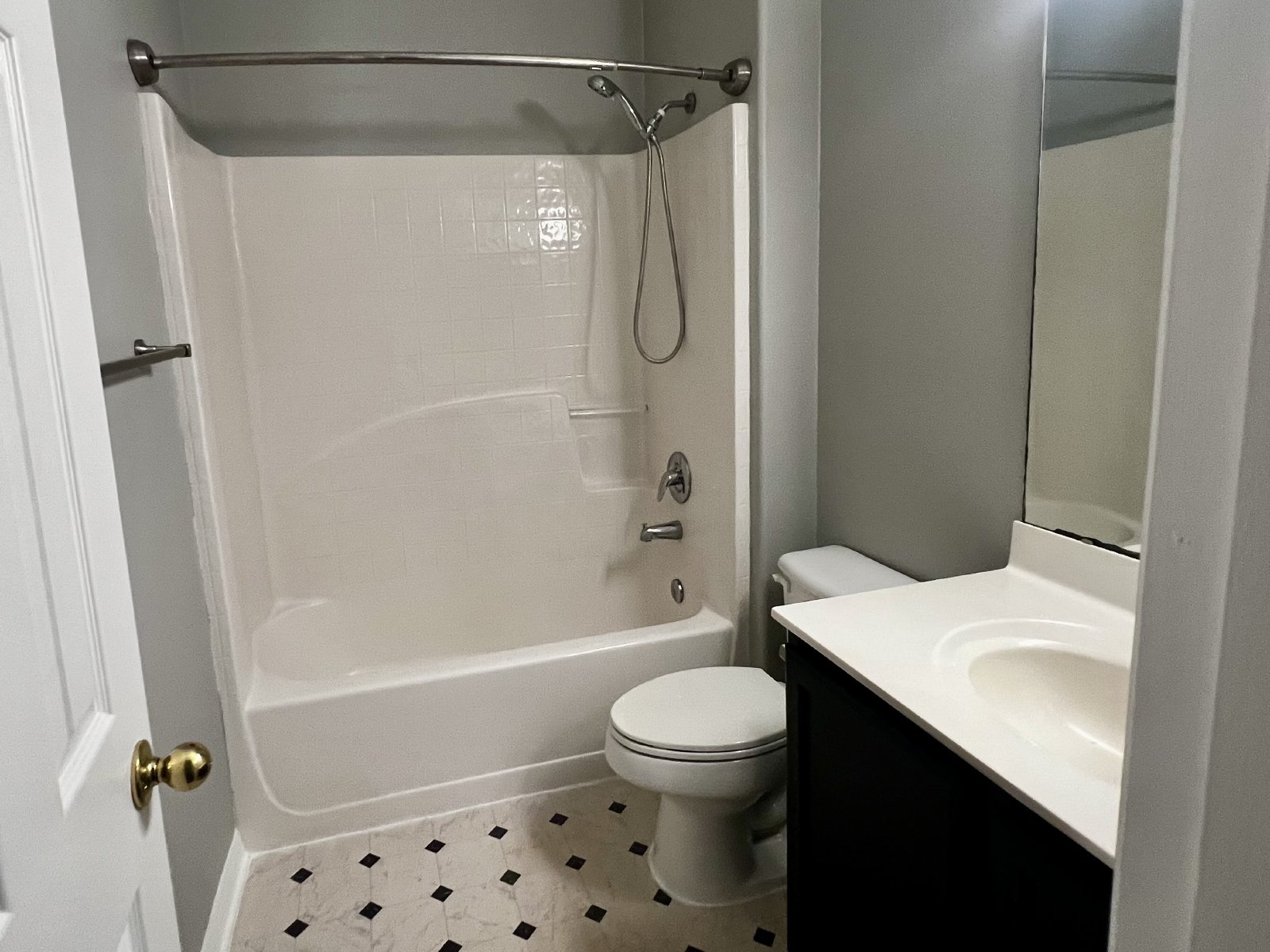 Spacious 4-Bedroom, 2.5-Bathroom Home – 2,300 Sq. Ft. property image
