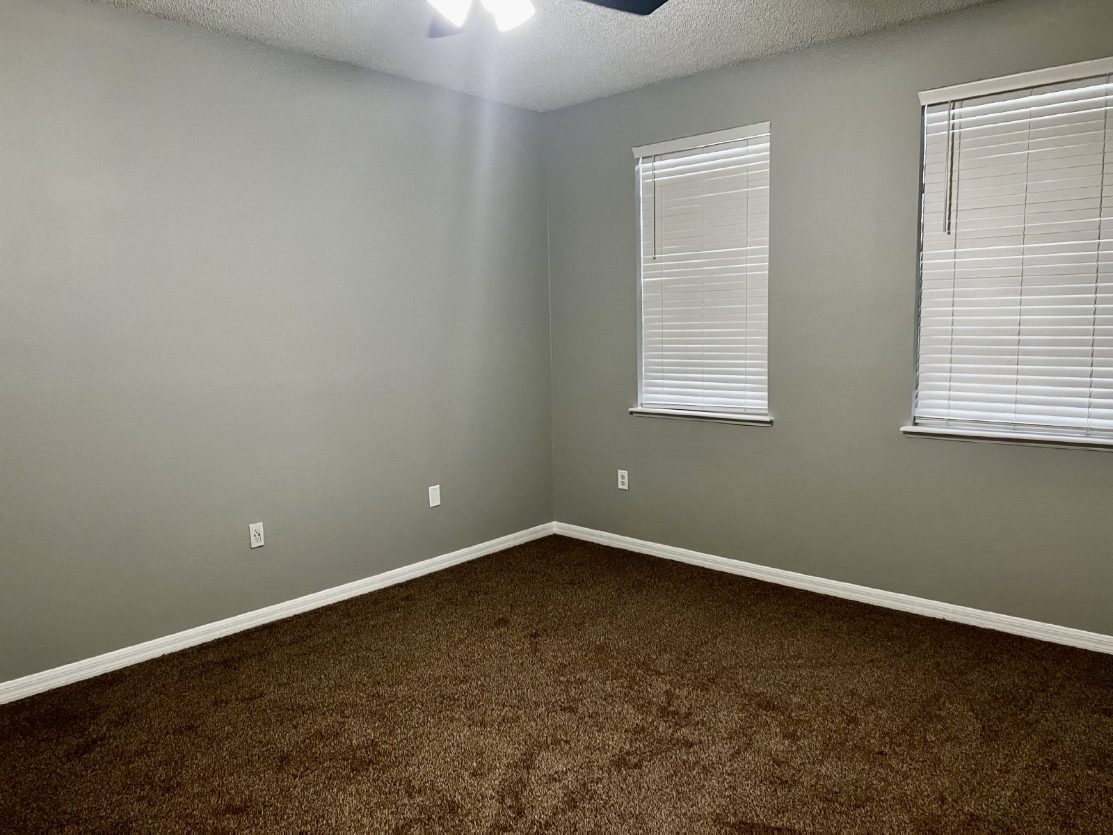 Spacious 4-Bedroom, 2.5-Bathroom Home – 2,300 Sq. Ft. property image