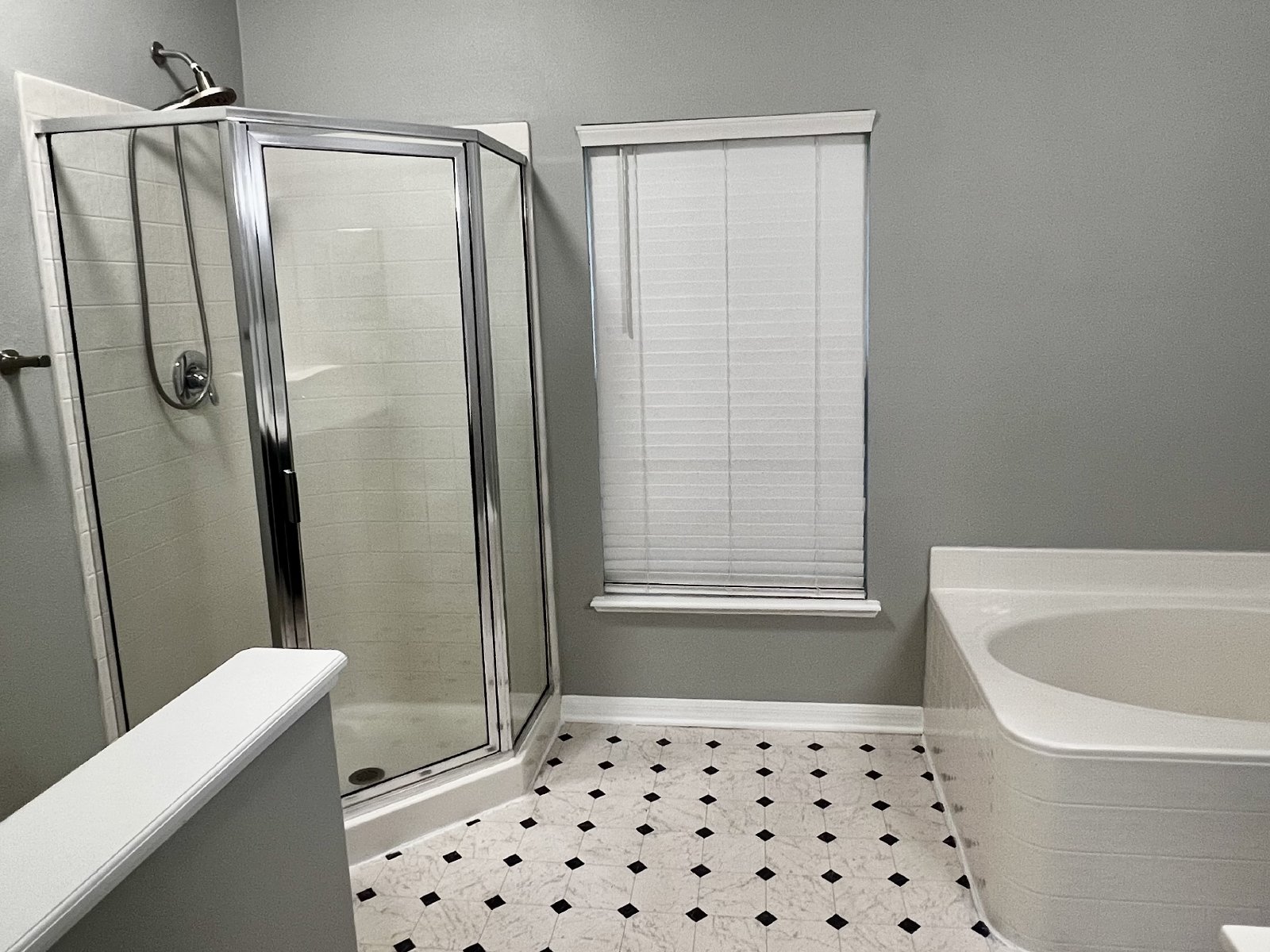 Spacious 4-Bedroom, 2.5-Bathroom Home – 2,300 Sq. Ft. property image