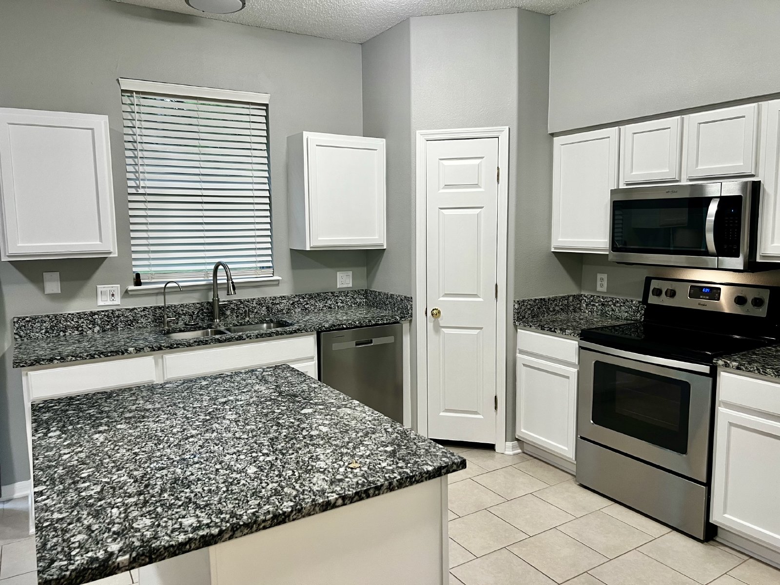 Spacious 4-Bedroom, 2.5-Bathroom Home – 2,300 Sq. Ft. property image