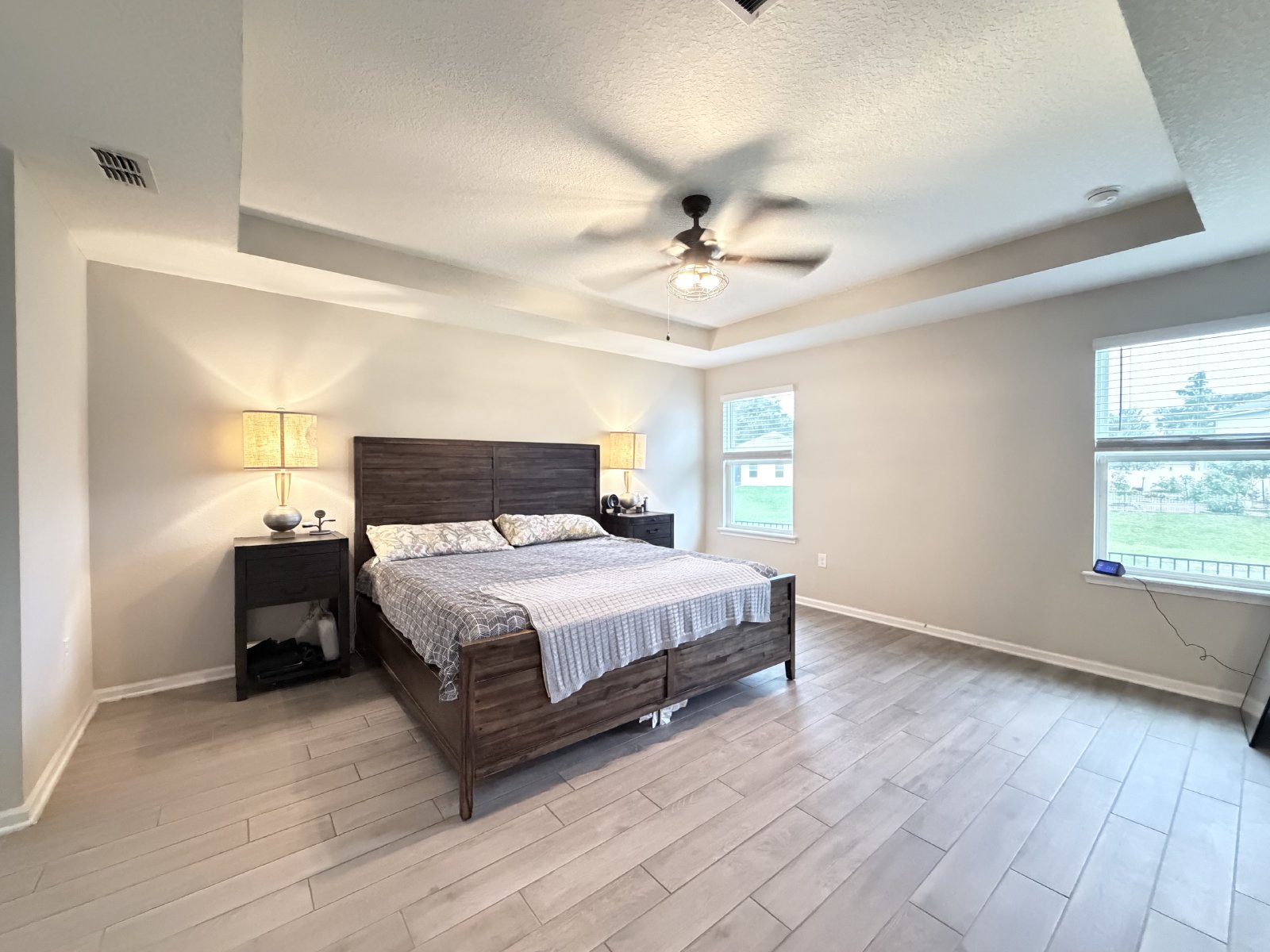 4 bedrooms, 3 bathrooms, and a 3-car garage, Fenced - water view property image