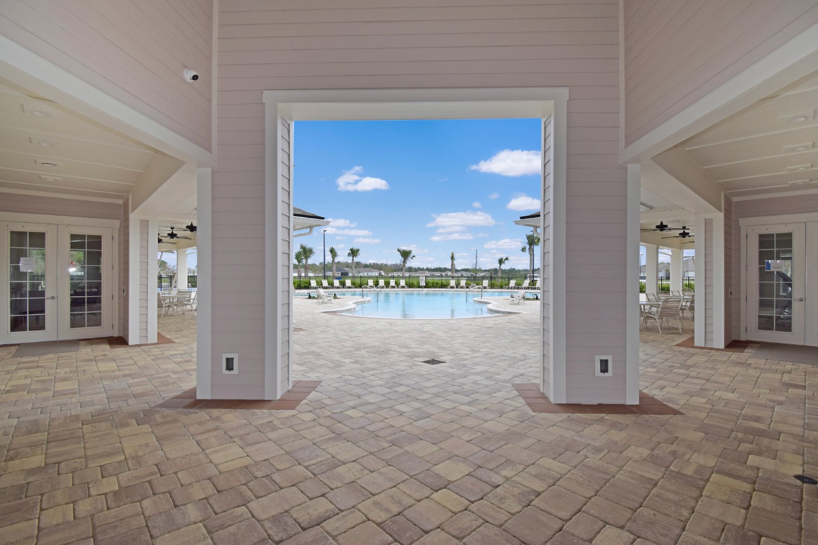 4 bedrooms, 3 bathrooms, and a 3-car garage, Fenced - water view property image