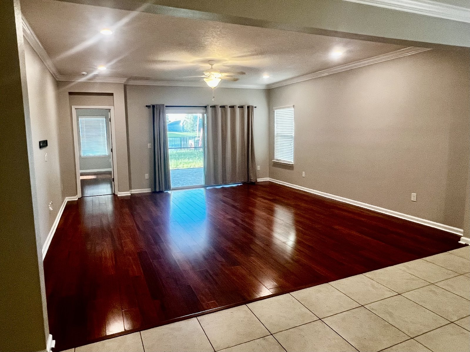 Large 4 bedrooms in Yellow Bluff Estates with bonus room property image