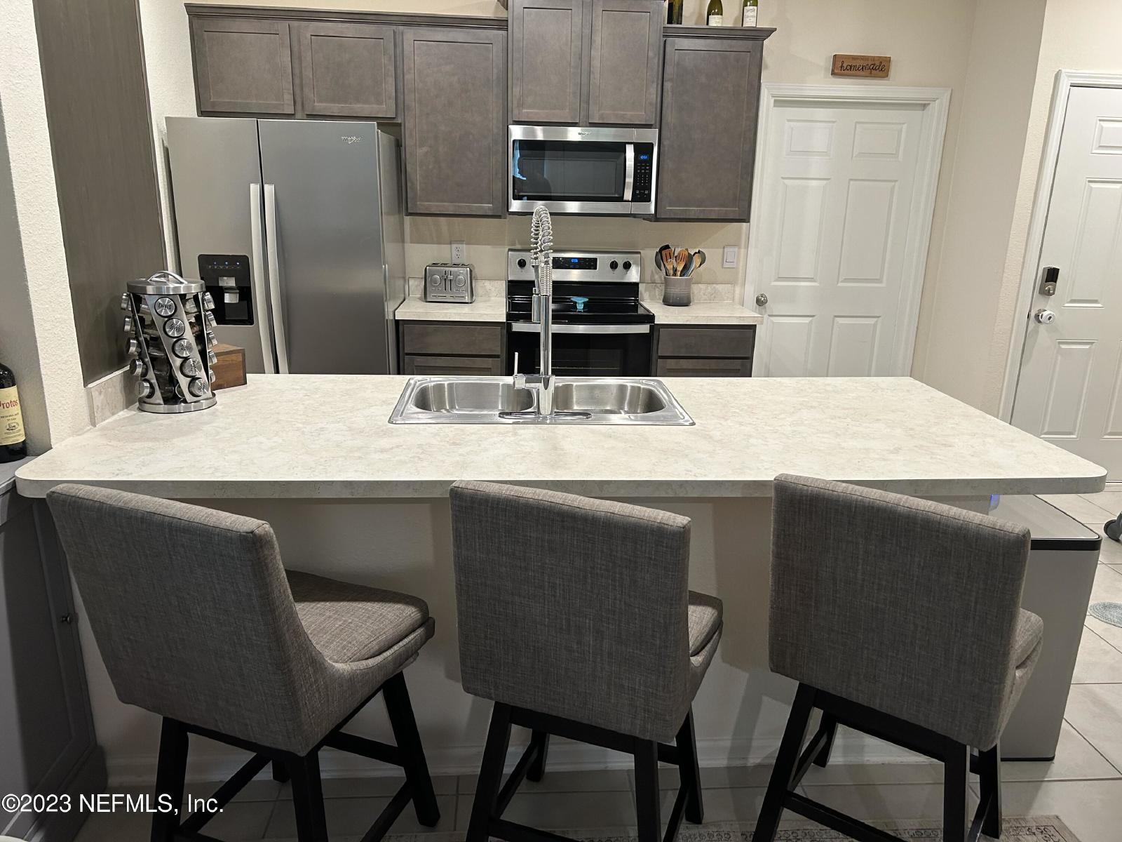 Great 3/2.5 Townhome in Nassau Station property image