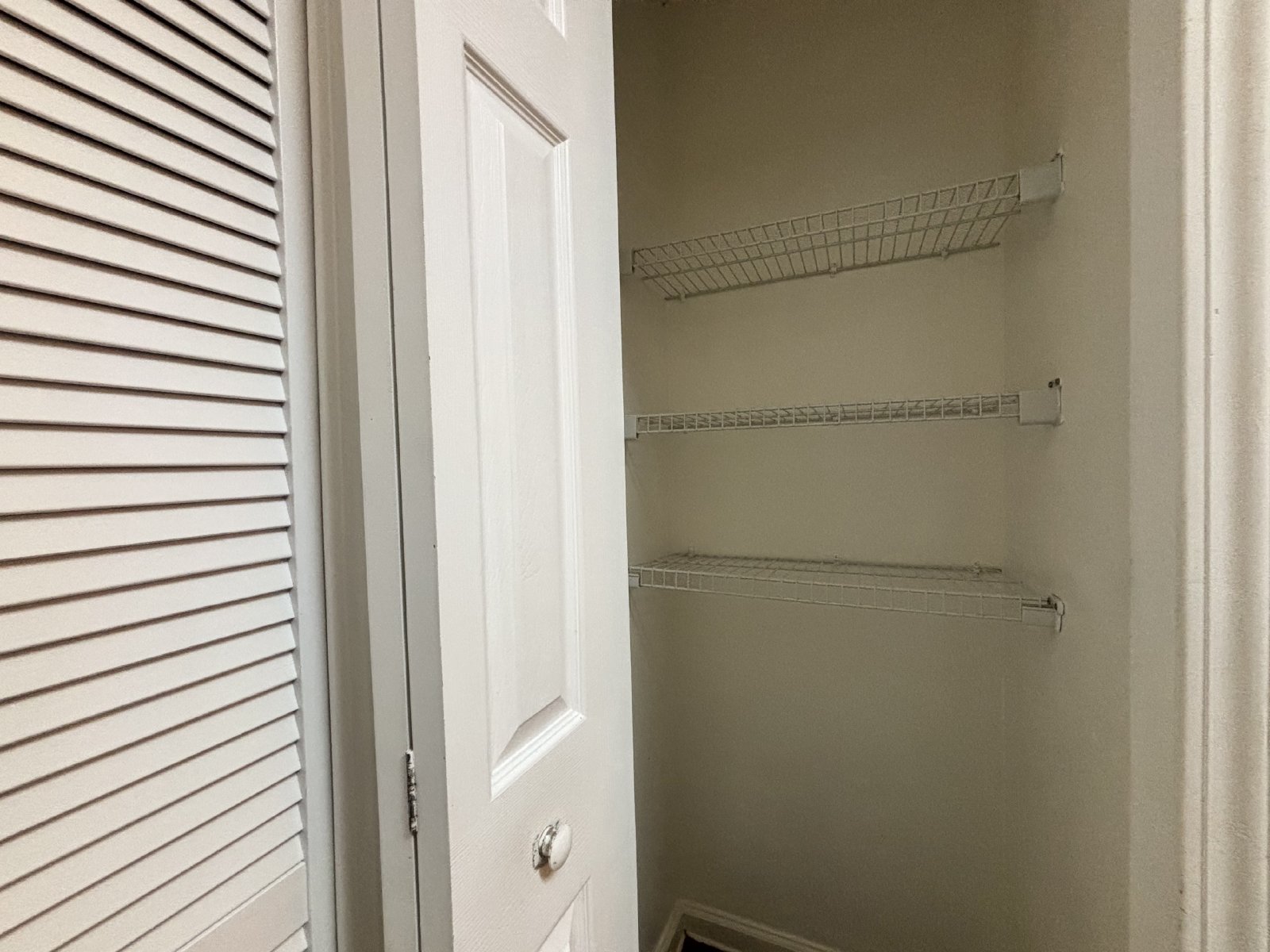 6106 MAGGIES CIR, 104, JACKSONVILLE, FL 32244 property image
