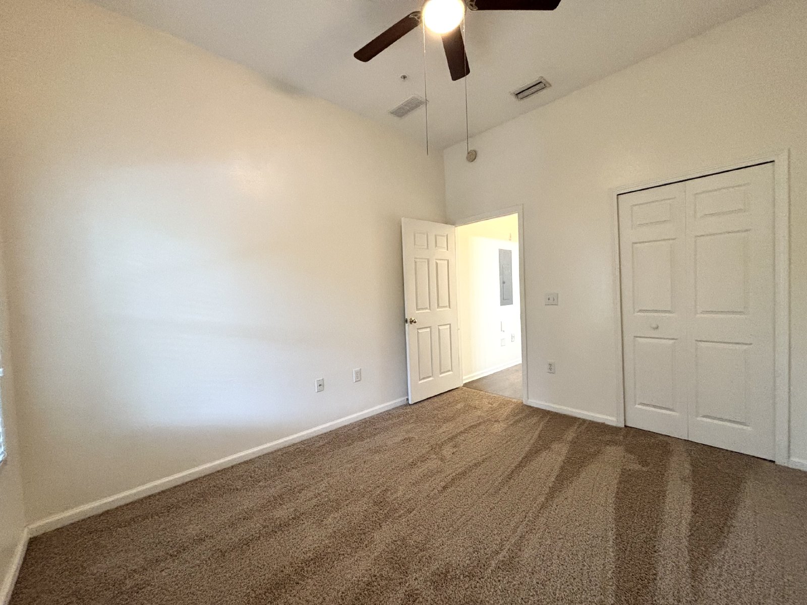 6106 MAGGIES CIR, 104, JACKSONVILLE, FL 32244 property image