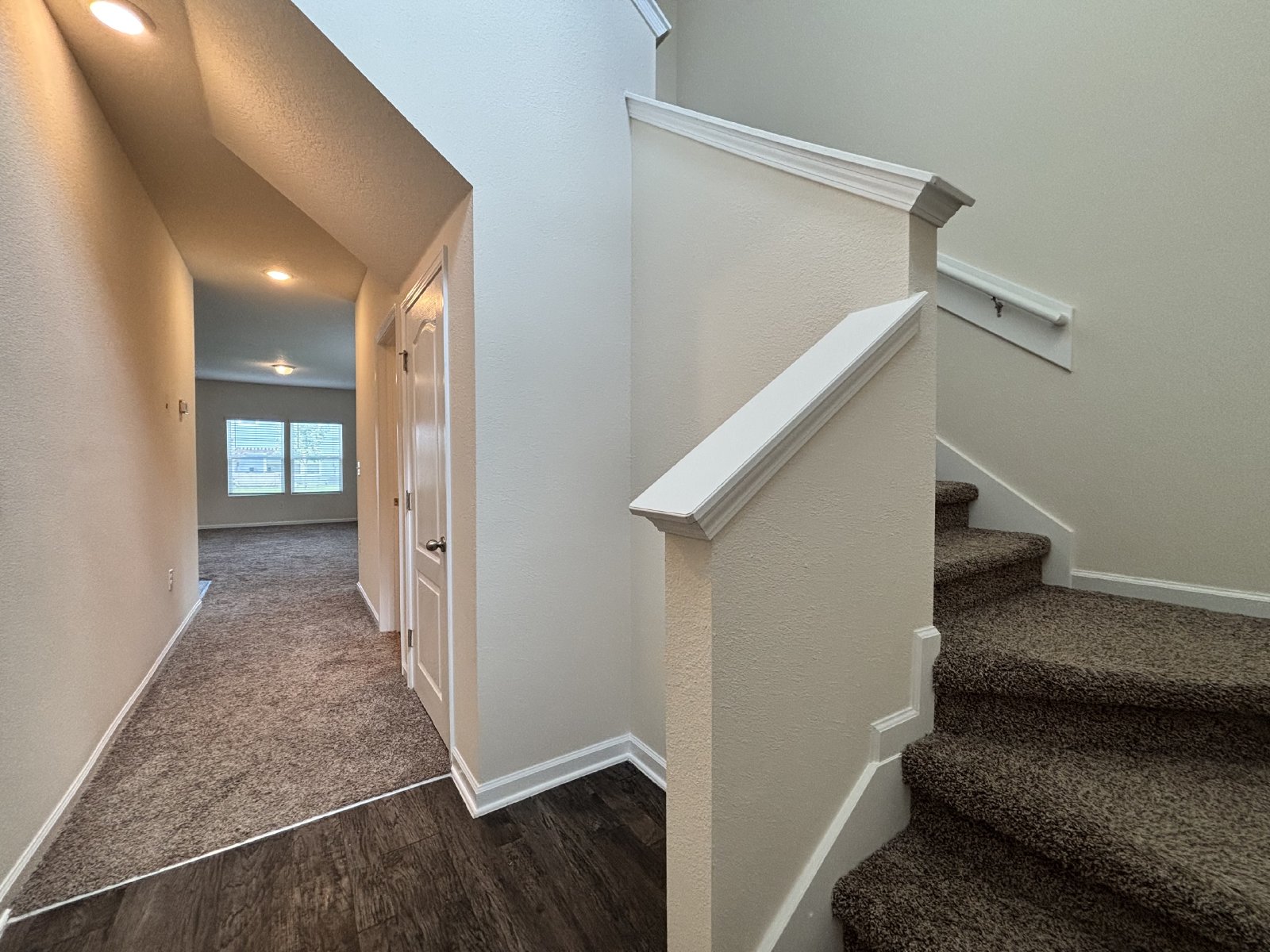 4 Bedroom 2.5 Bathrooms in Fox Creek property image