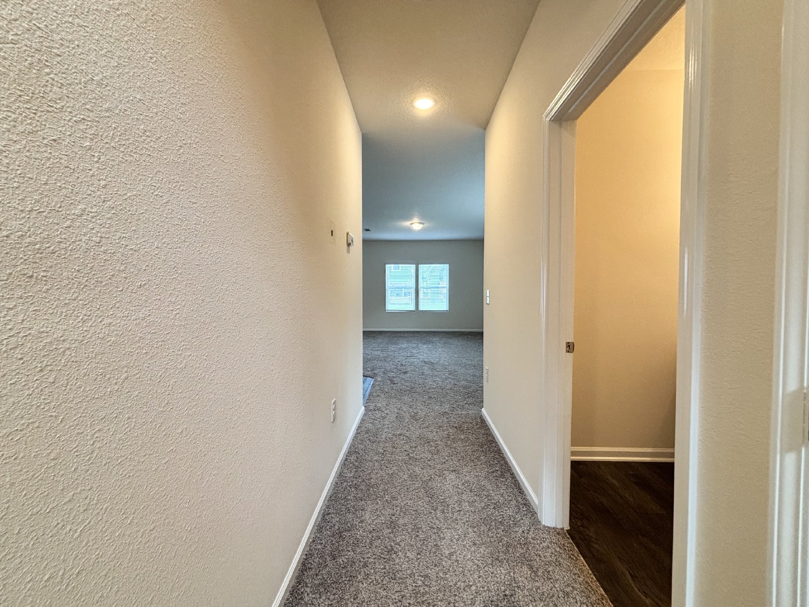 4 Bedroom 2.5 Bathrooms in Fox Creek property image