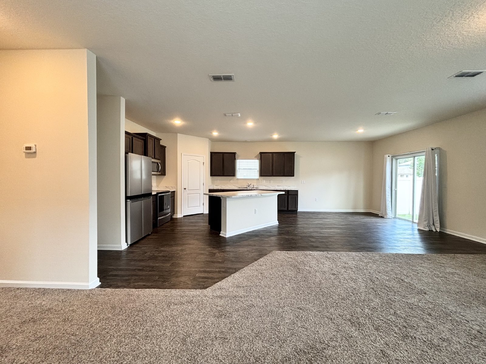 4 Bedroom 2.5 Bathrooms in Fox Creek property image