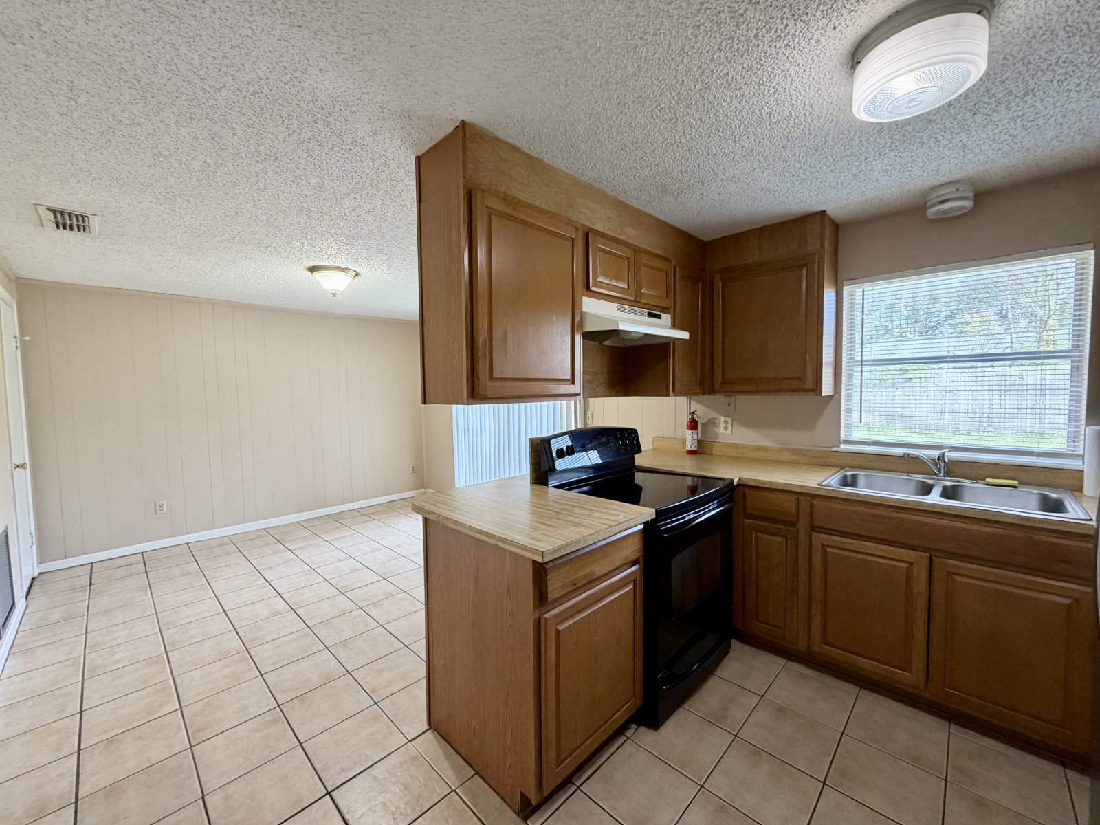 Large Lot in Intercoastal Area! property image