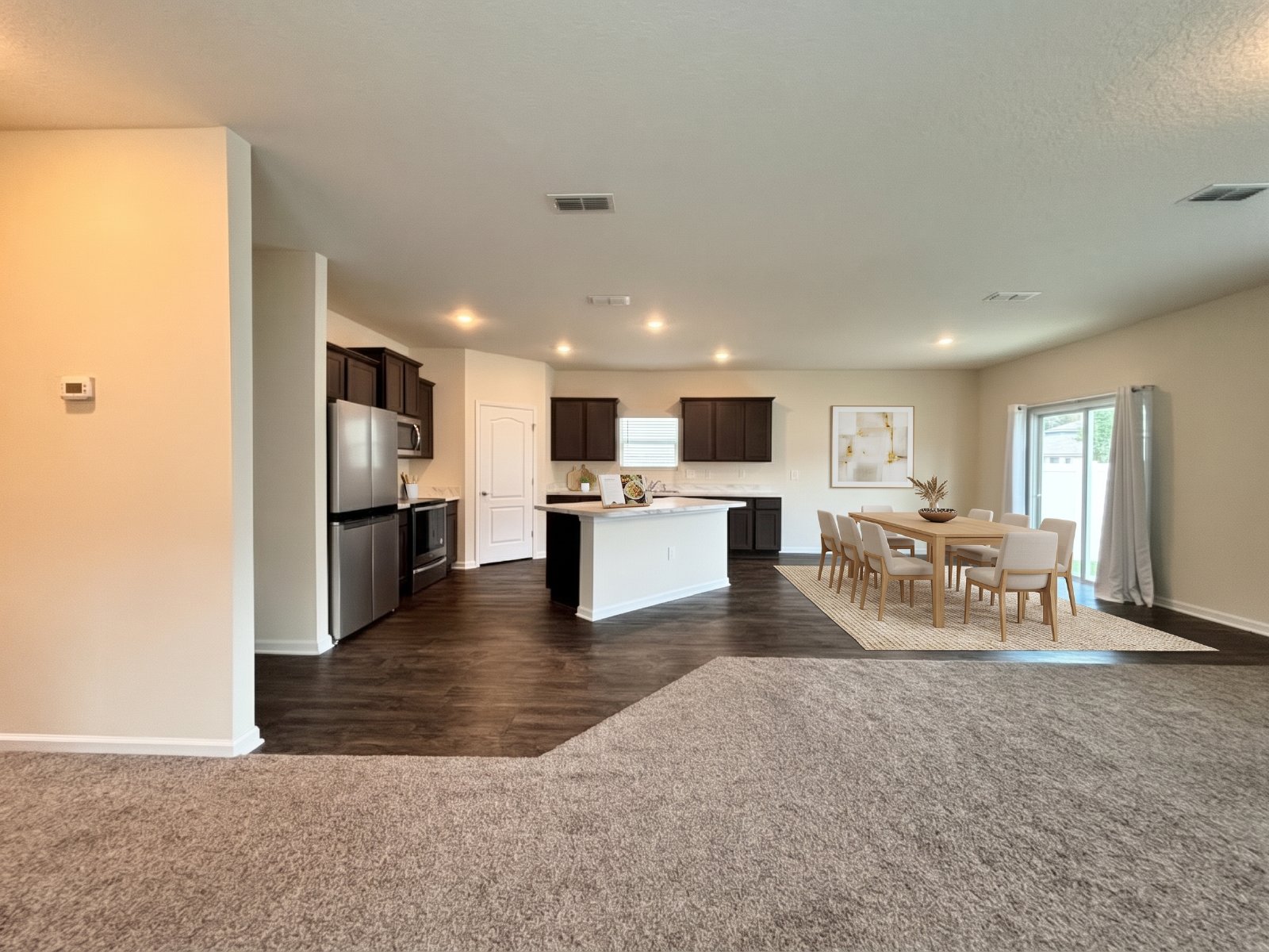 4 Bedroom 2.5 Bathrooms in Fox Creek property image