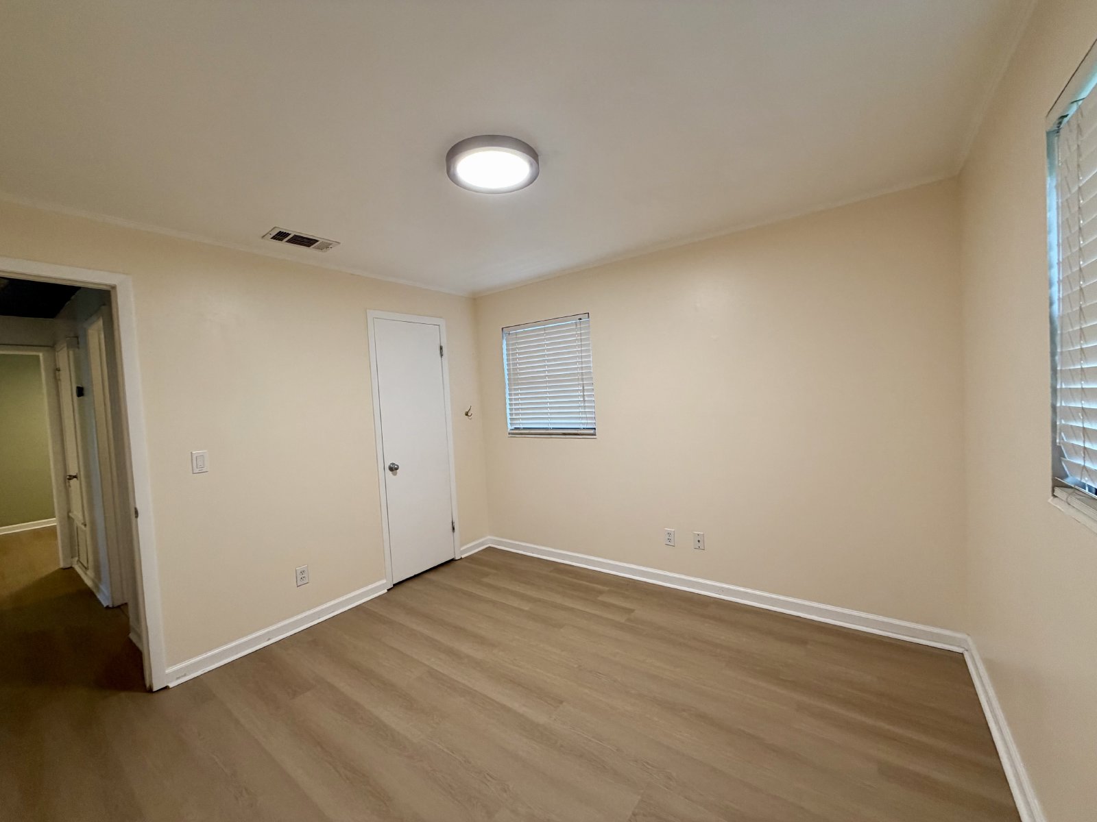 Three bedroom home in convenient location! property image