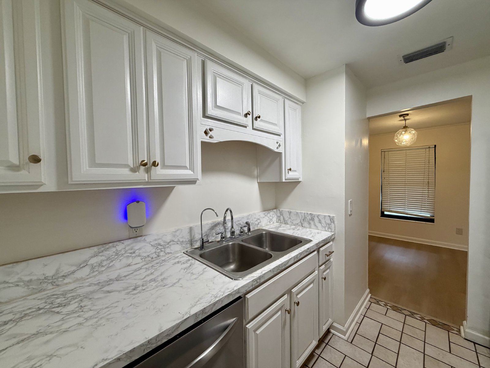 Three bedroom home in convenient location! property image