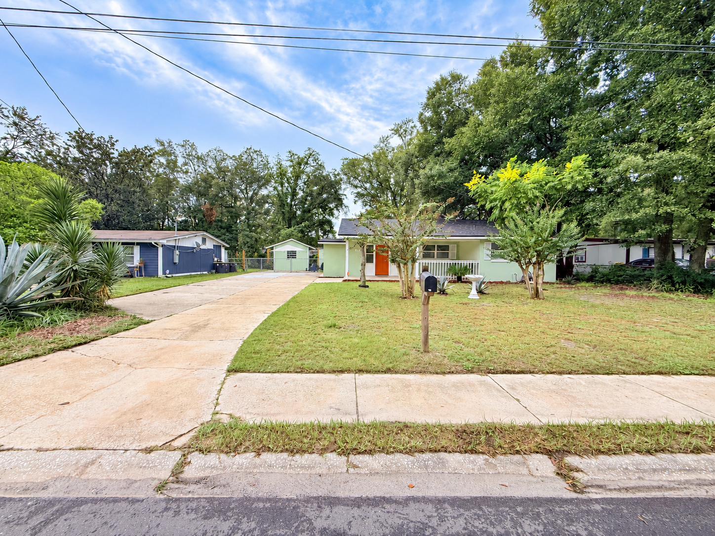Beautifully Renovated 3-Bedroom Home with Huge Yard & Detached Workshop property image