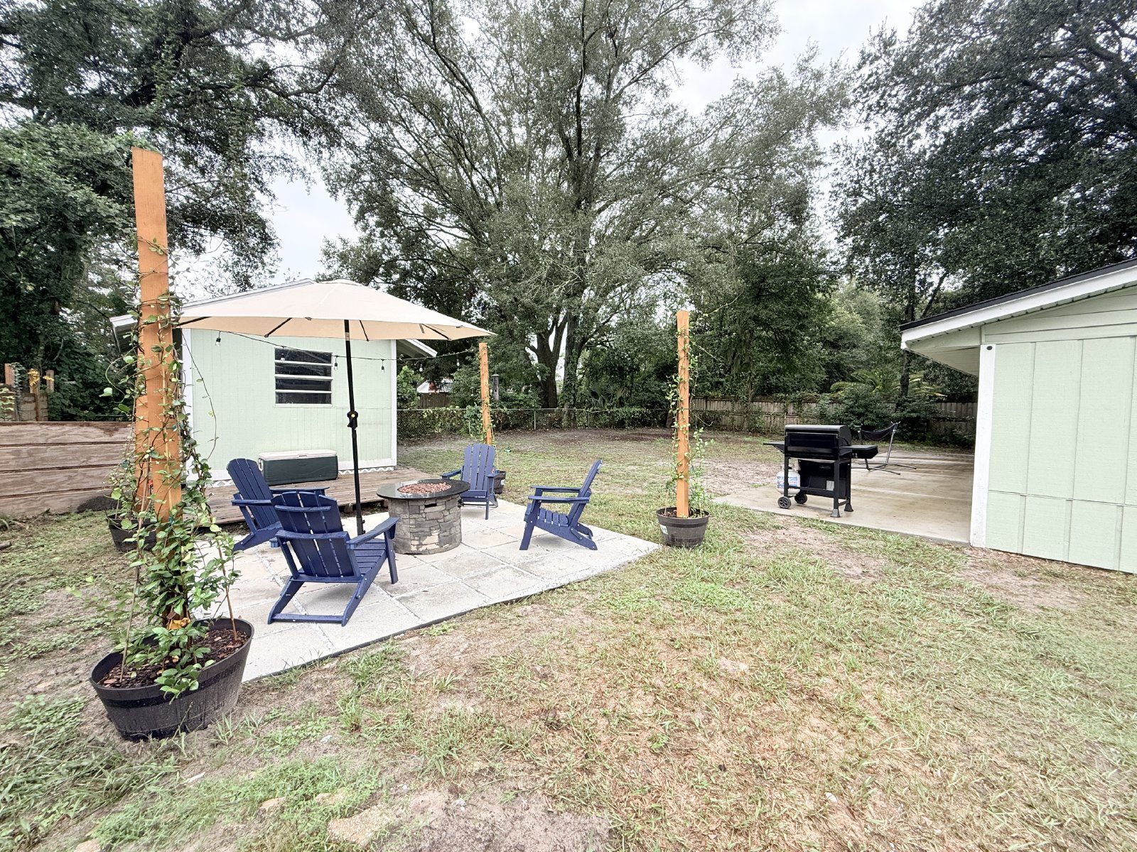 Beautifully Renovated 3-Bedroom Home with Huge Yard & Detached Workshop property image