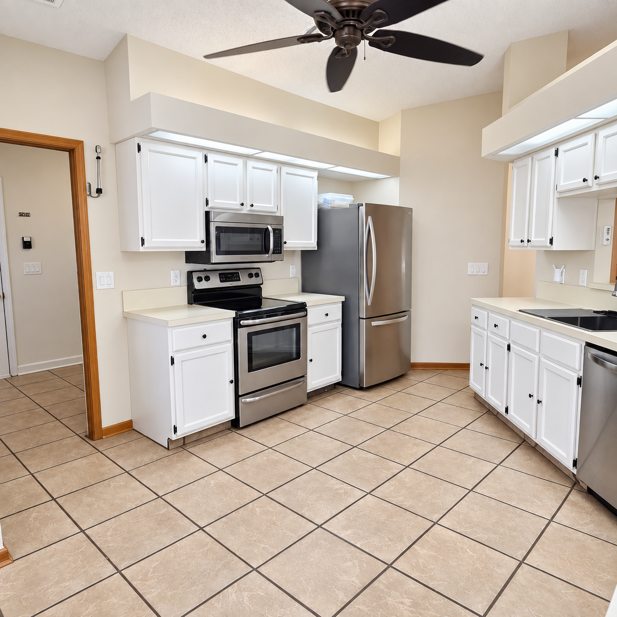 Spacious 3-Bedroom Home with Screened Lanai and Fenced Backyard property image