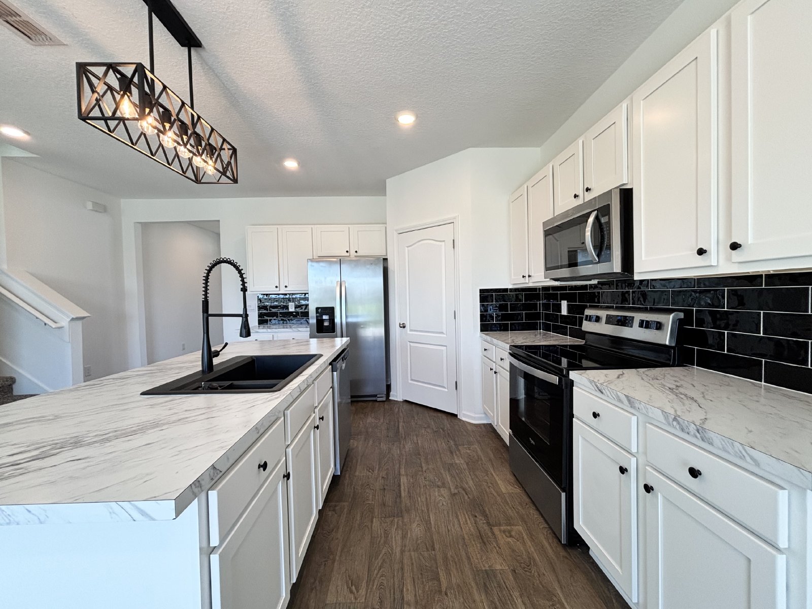 Large Home in Cross Creek property image