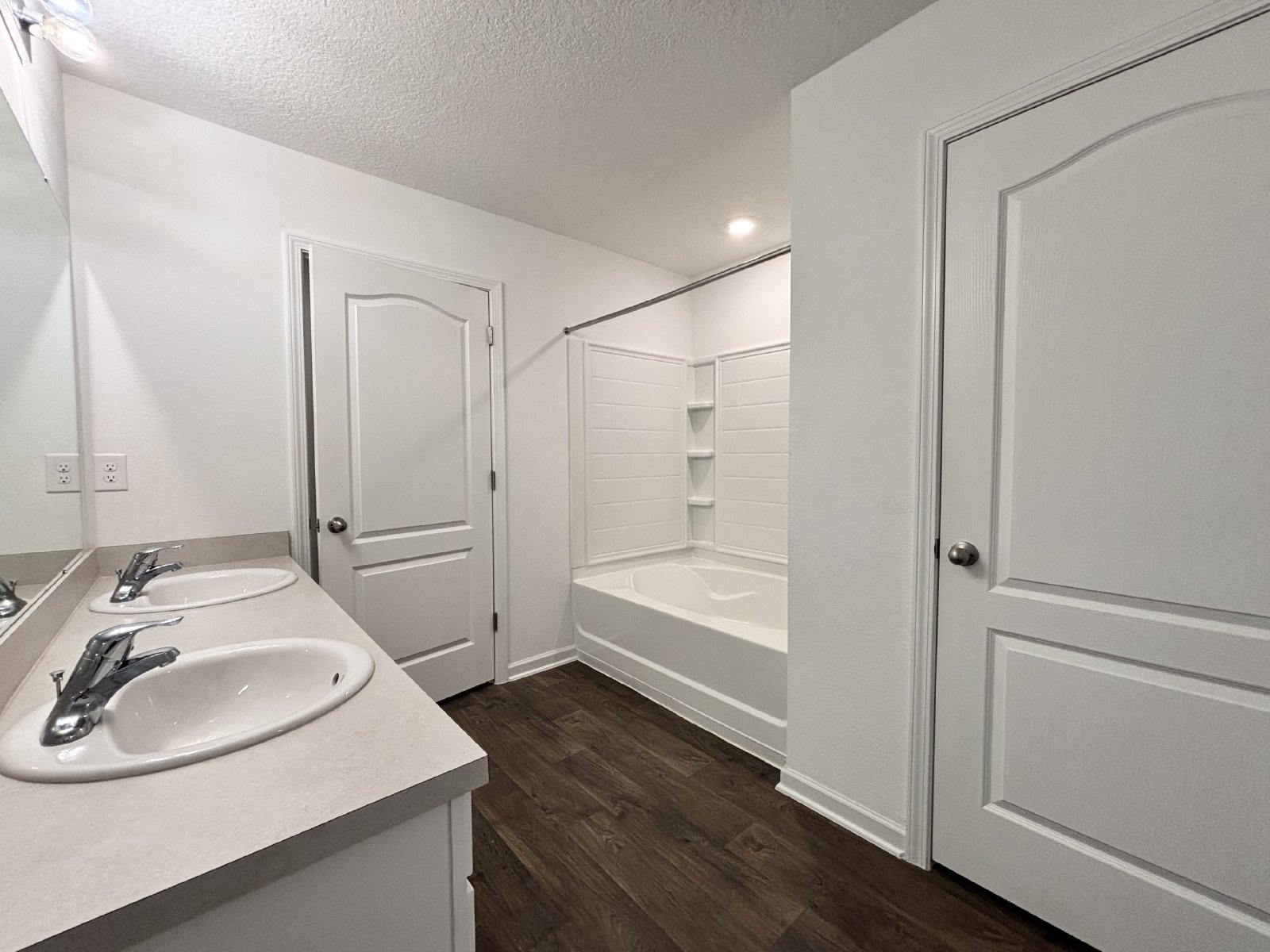 Large Home in Cross Creek property image