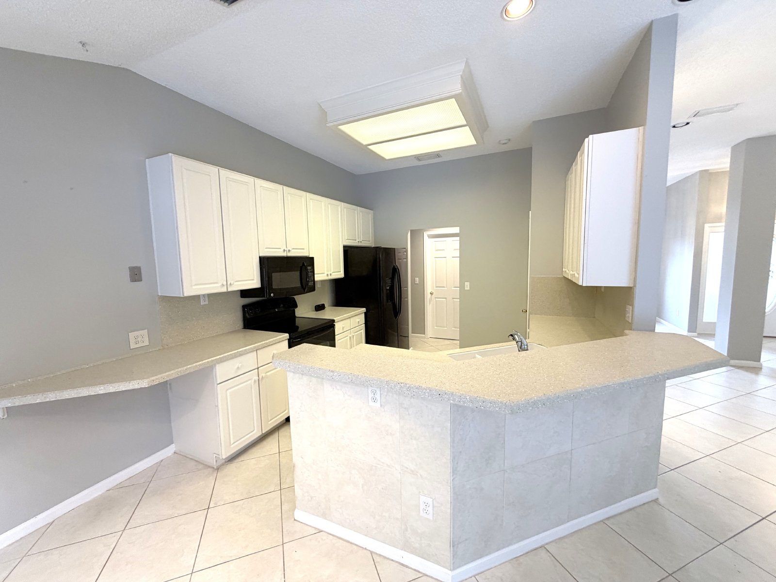 Amazing deal 3/2 w/ Screened Pool on a Cul-de-sac and Preserve property image