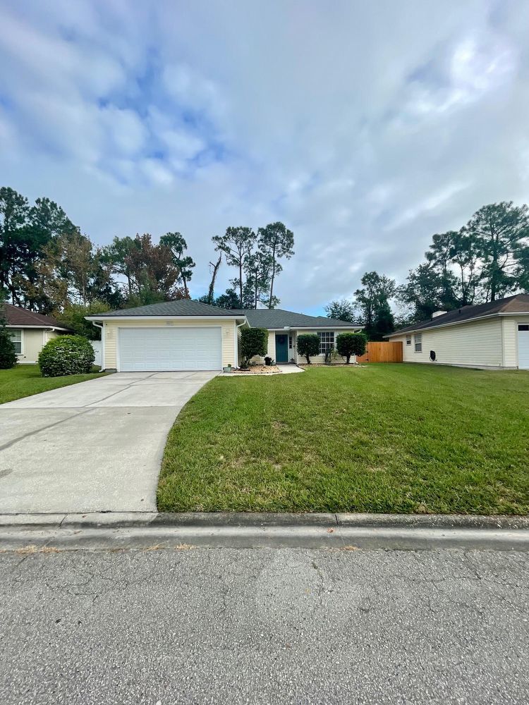 Single Family Home in the Heart of Mandarin! property image