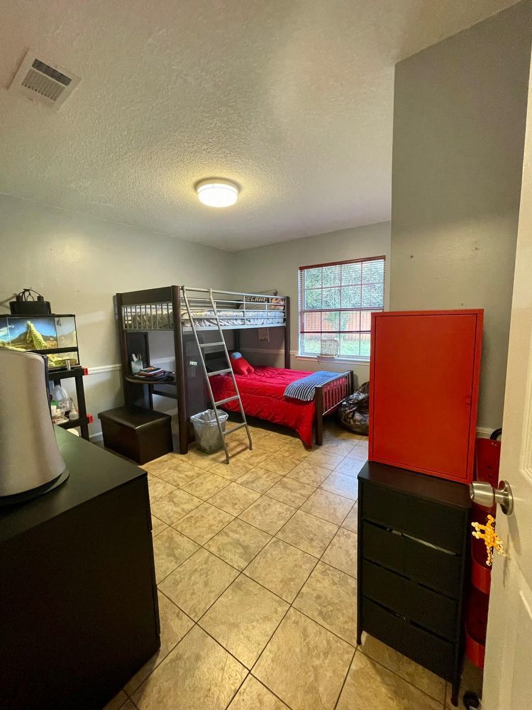 Single Family Home in the Heart of Mandarin! property image