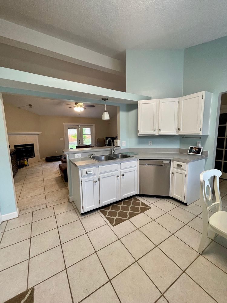 Single Family Home in the Heart of Mandarin! property image